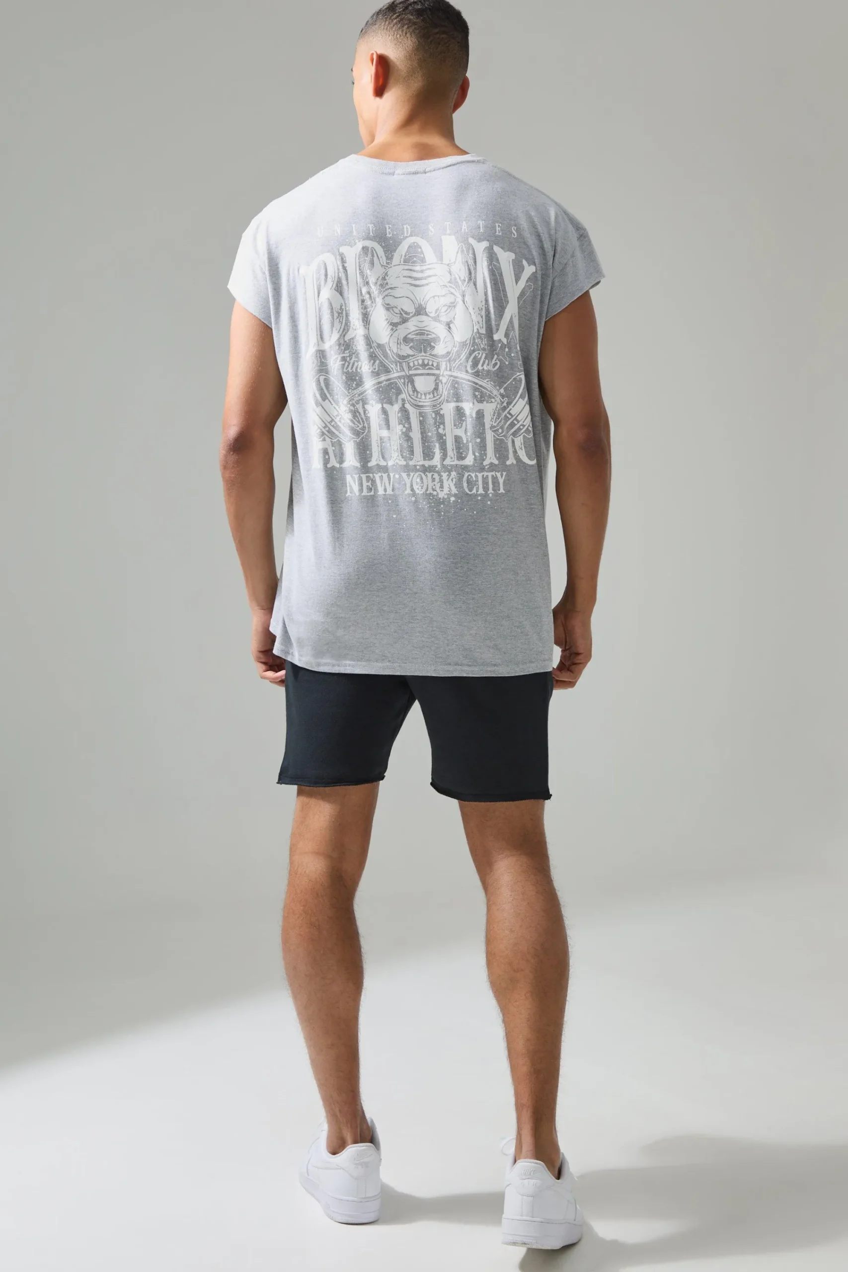 Man Active Oversized Bronx Barbell Cut Off T-shirt | UK^boohooMAN New