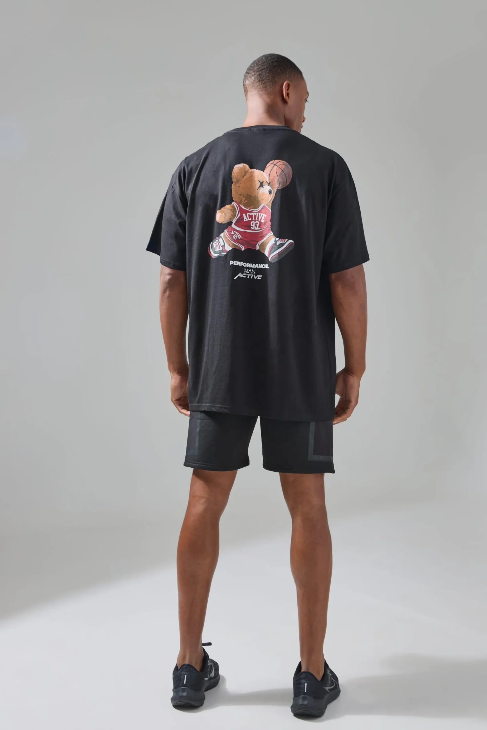 Man Active Oversized Teddy Basketballer Graphic T-shirt | UK^boohooMAN Sale