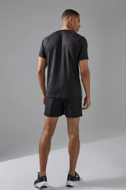 Man Active Performance Pro Raglan Gym T-shirt | UK^boohooMAN New