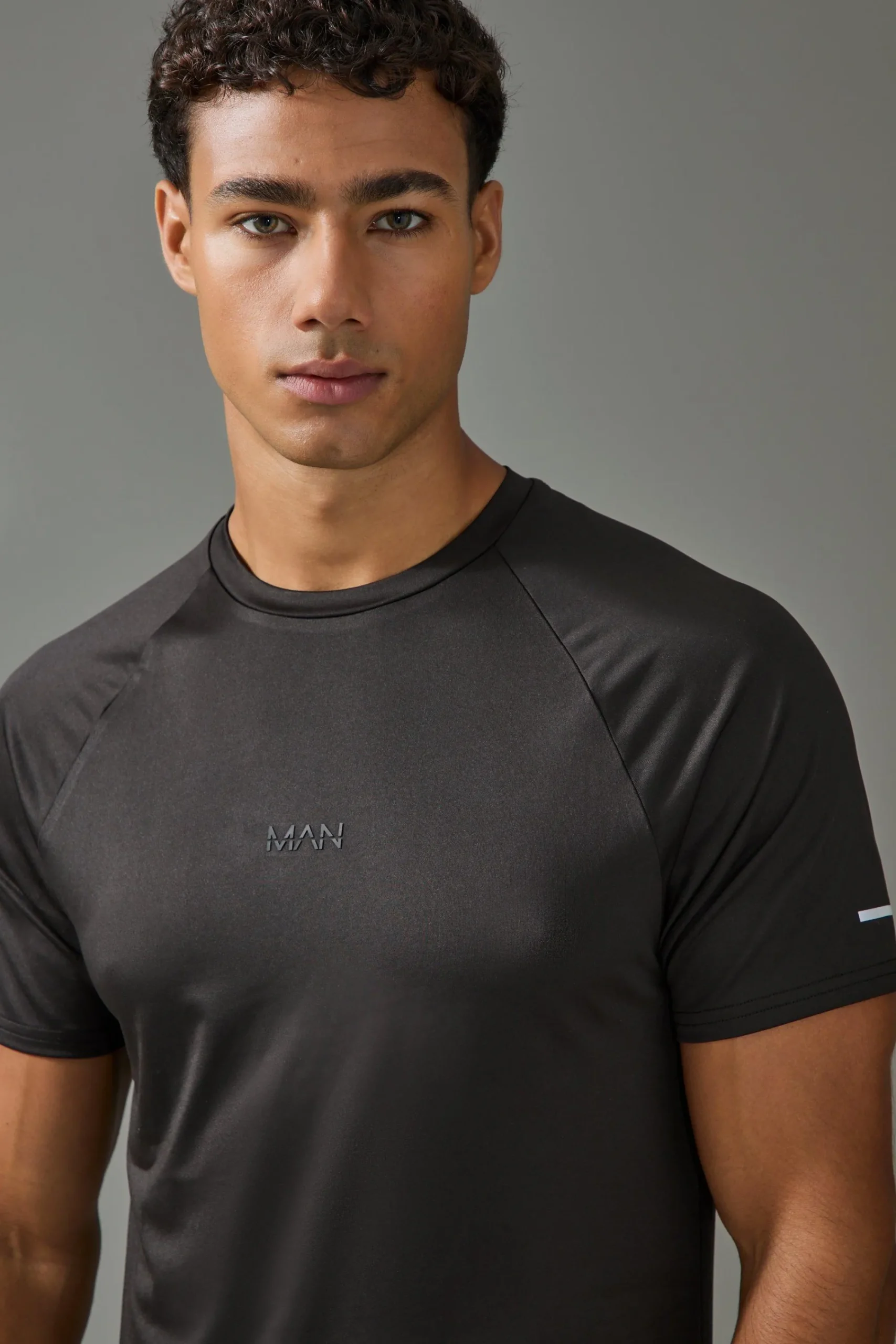 Man Active Performance Pro Muscle Fit Gym T-shirt | UK^boohooMAN Hot