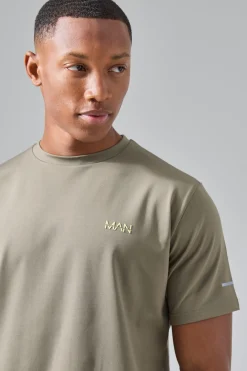 Man Active Performance Regular Fit T-shirt | UK^boohooMAN Clearance