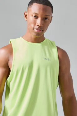 Man Active Performance Reg Fit Tank | UK^boohooMAN Best