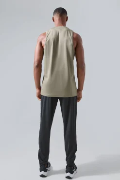 Man Active Performance Reg Fit Tank | UK^boohooMAN New
