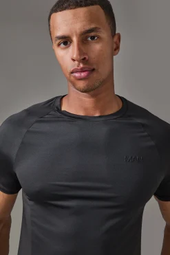 Man Active Pro Muscle Fit T-shirt | UK^boohooMAN Sale