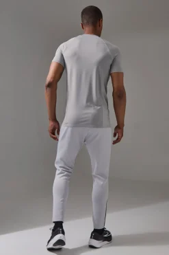 Man Active Pro Muscle Fit T-shirt | UK^boohooMAN Best