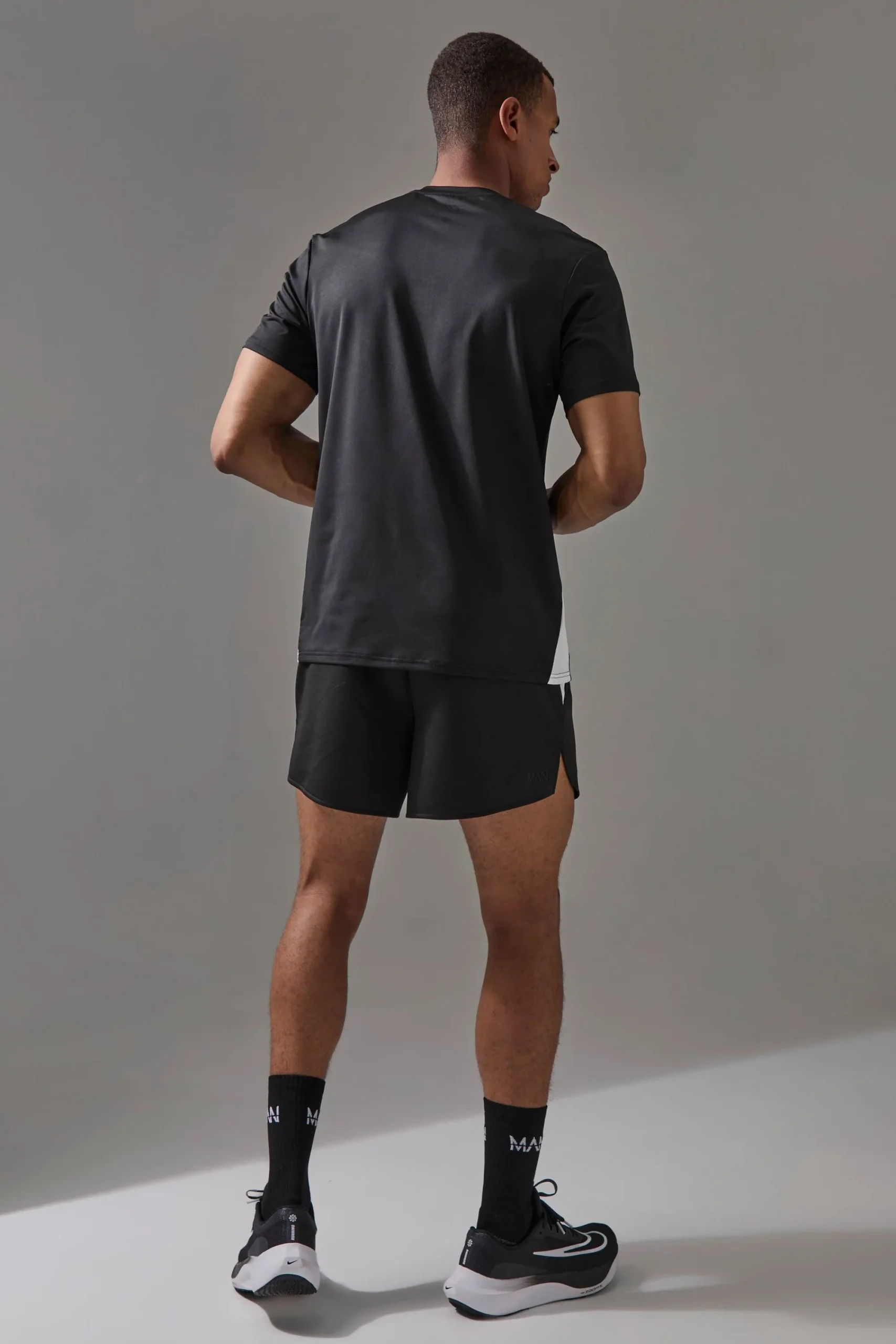 Man Active Pro Regular Fit T-shirt | UK^boohooMAN Sale