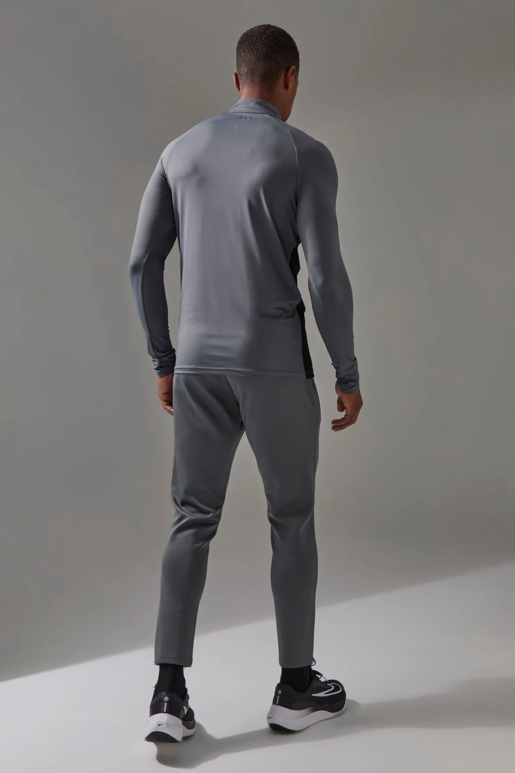 boohooMAN Man Active Pro Tapered Skinny Fit Jogger | UK| Joggers