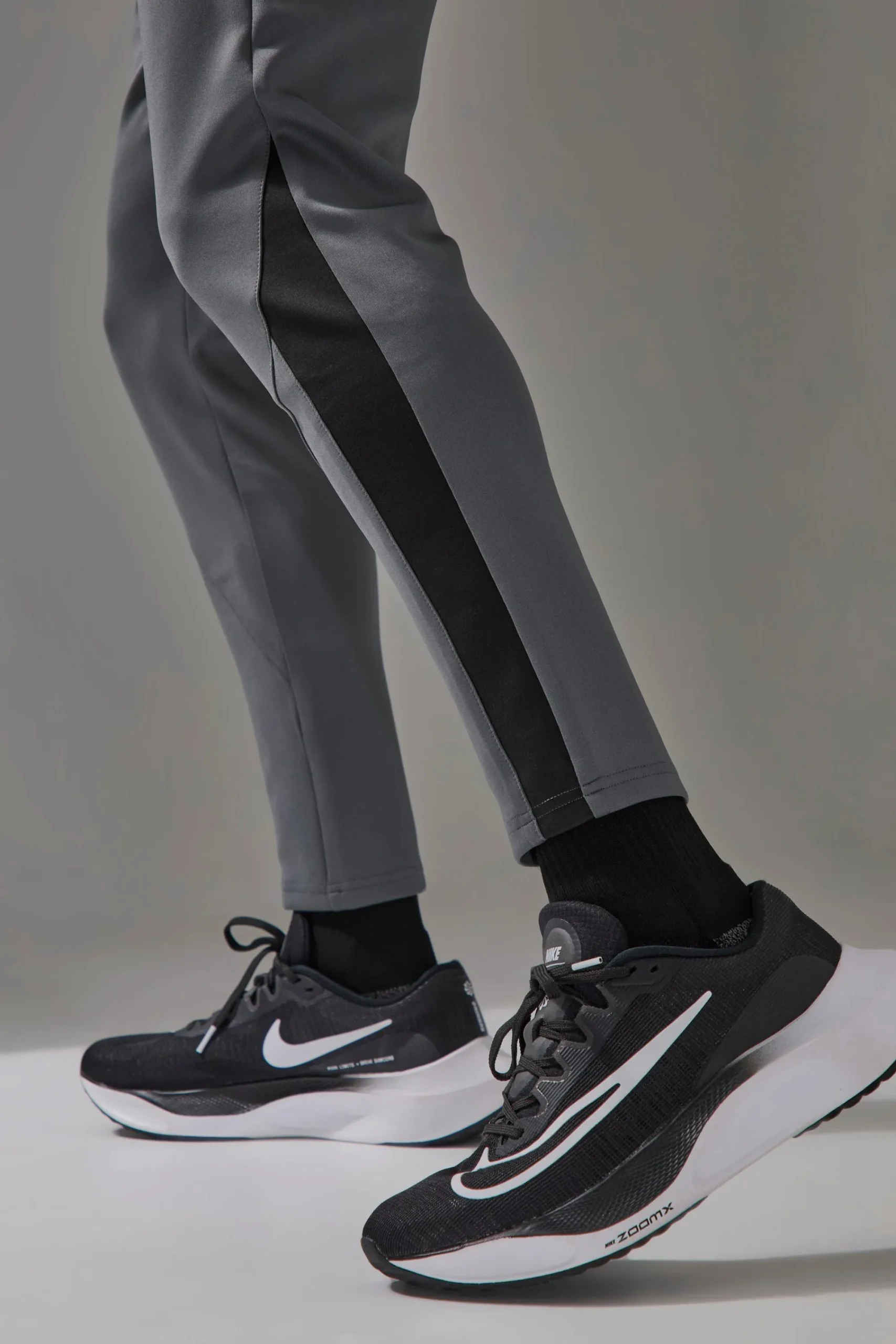 boohooMAN Man Active Pro Tapered Skinny Fit Jogger | UK| Joggers