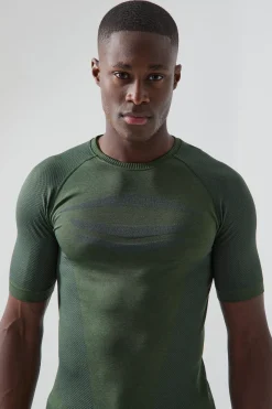 Man Active Seamless Muscle Fit T-shirt | UK^boohooMAN Outlet
