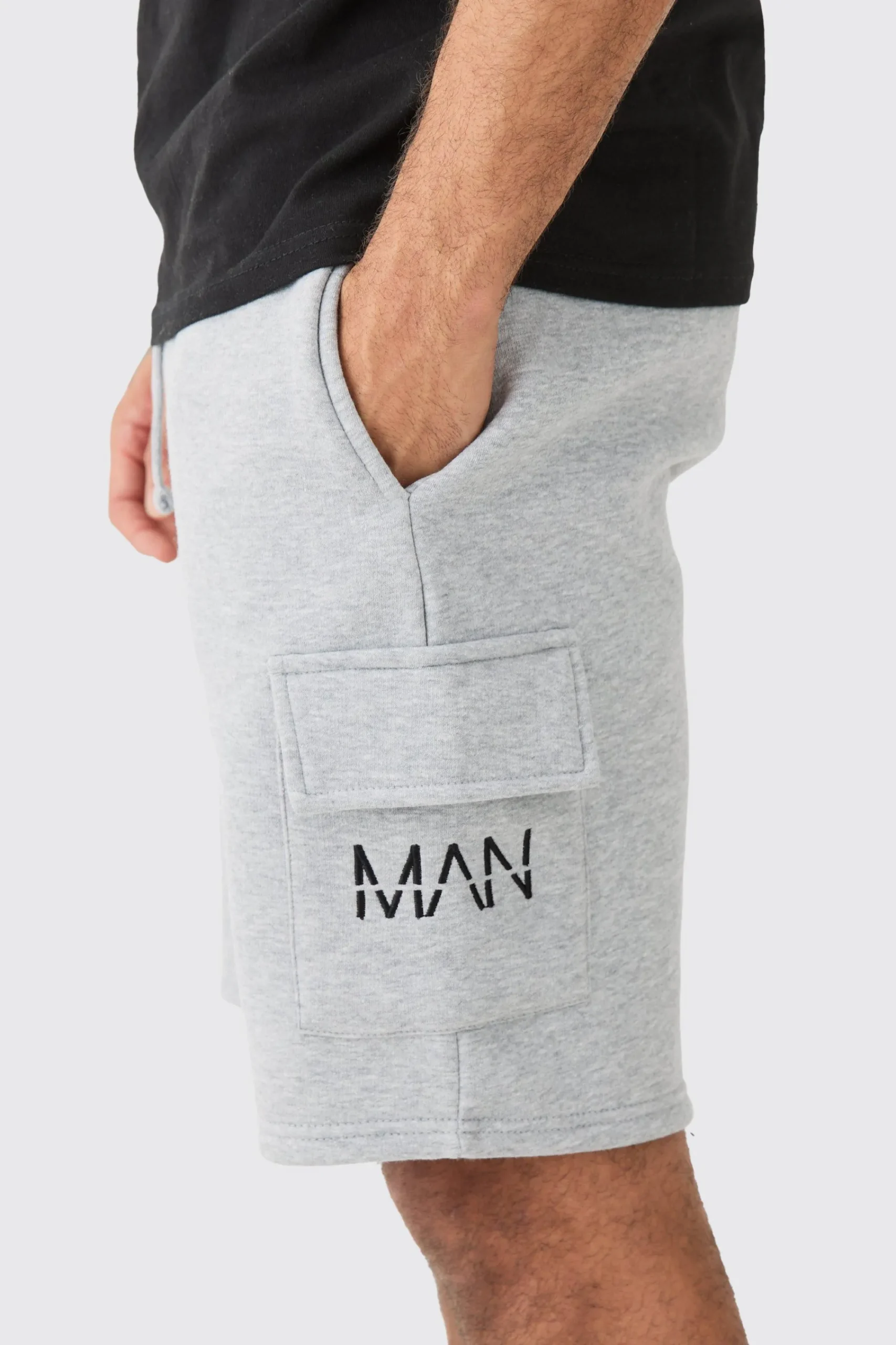 boohooMAN Man Dash Loose Fit Mid Length Cargo Short | UK| Shorts