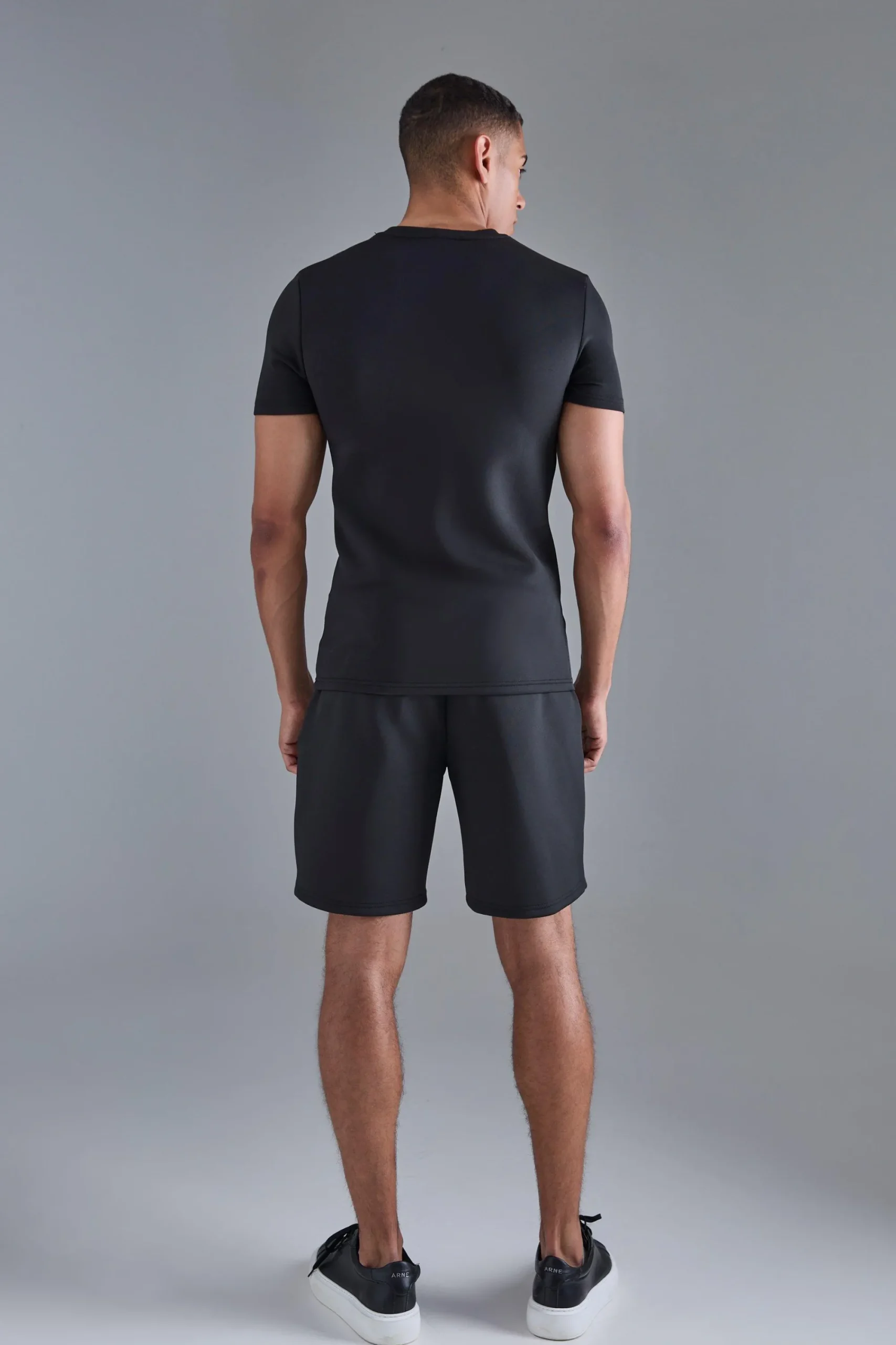 Man Muscle Fit Scuba T-shirt | UK^boohooMAN Online