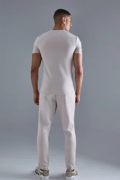 Man Muscle Fit Scuba T-shirt | UK^boohooMAN Online