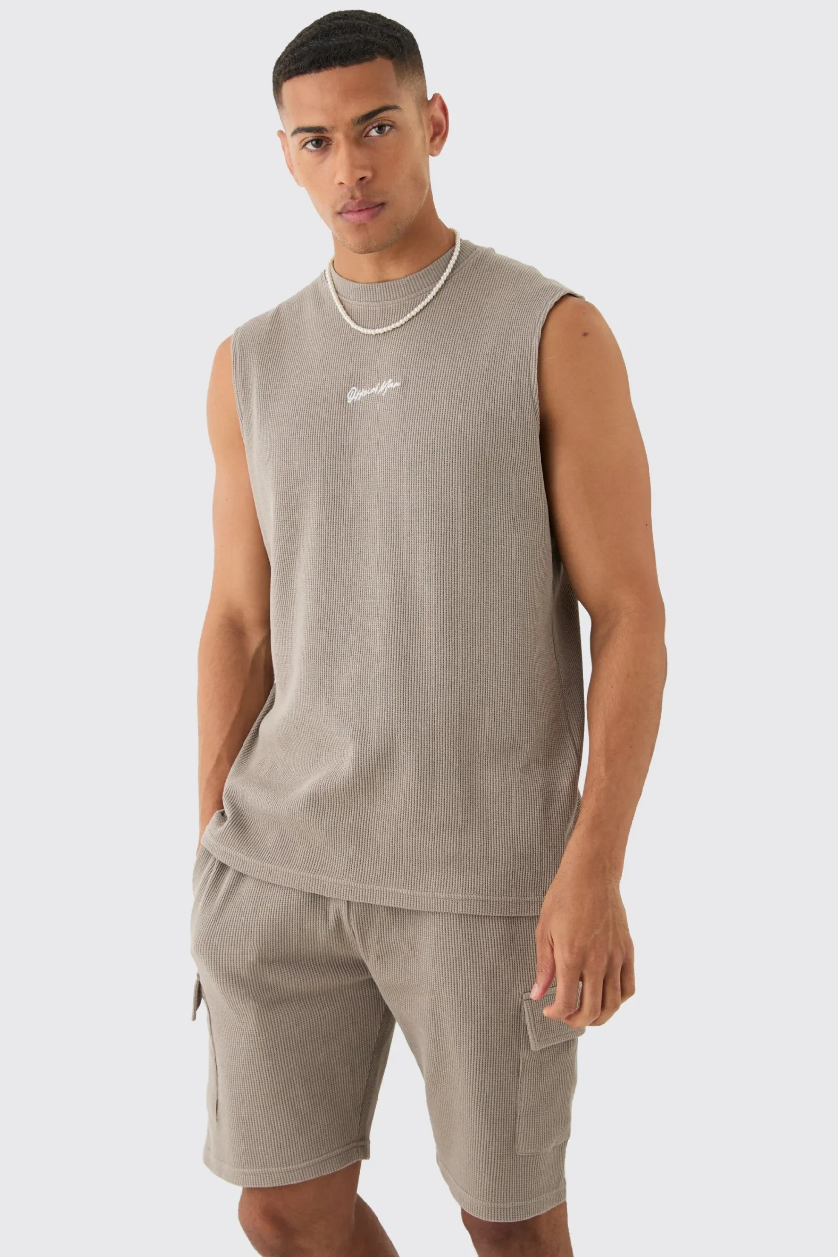 Man Regular Fit Waffle Tank And Cargo Shorts Set | UK^boohooMAN New