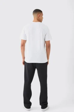 Man Signature Chest Print T-shirt | UK^boohooMAN