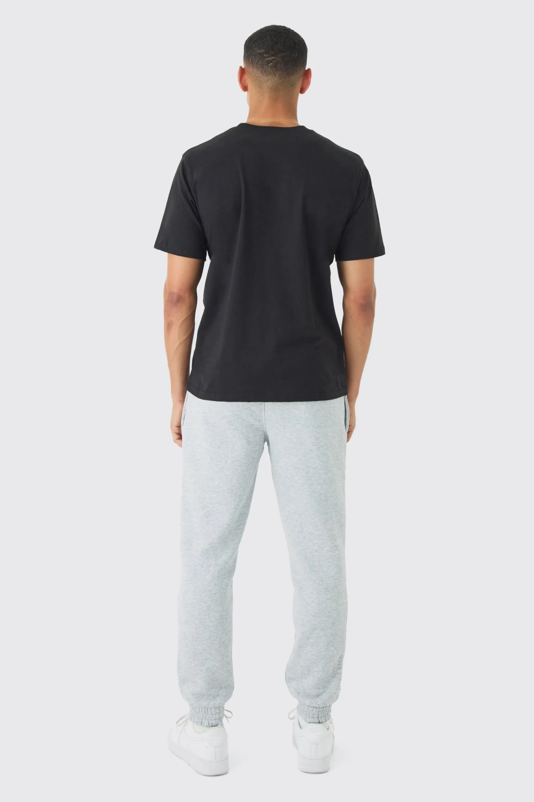 Man Signature Embroidered T-shirt | UK^boohooMAN Online