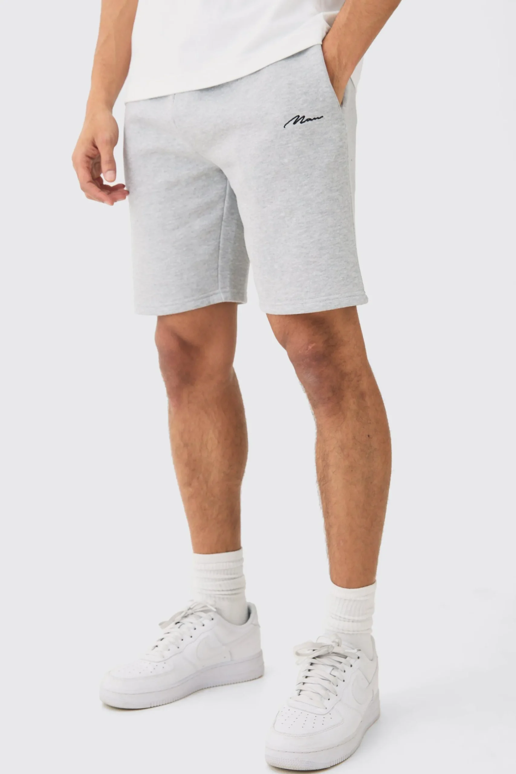 boohooMAN Man Signature Loose Fit Mid Length Shorts | UK| Shorts