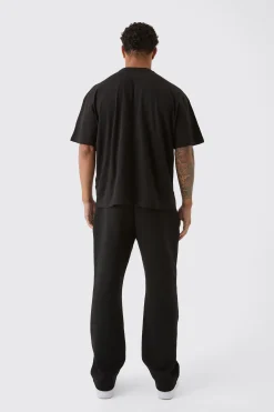 Man Signature Oversized Crew Neck T-shirt | UK^boohooMAN