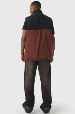 boohooMAN Man Tab Boxy Colour Block Fleece Gilet In | UK| Coats & Jackets