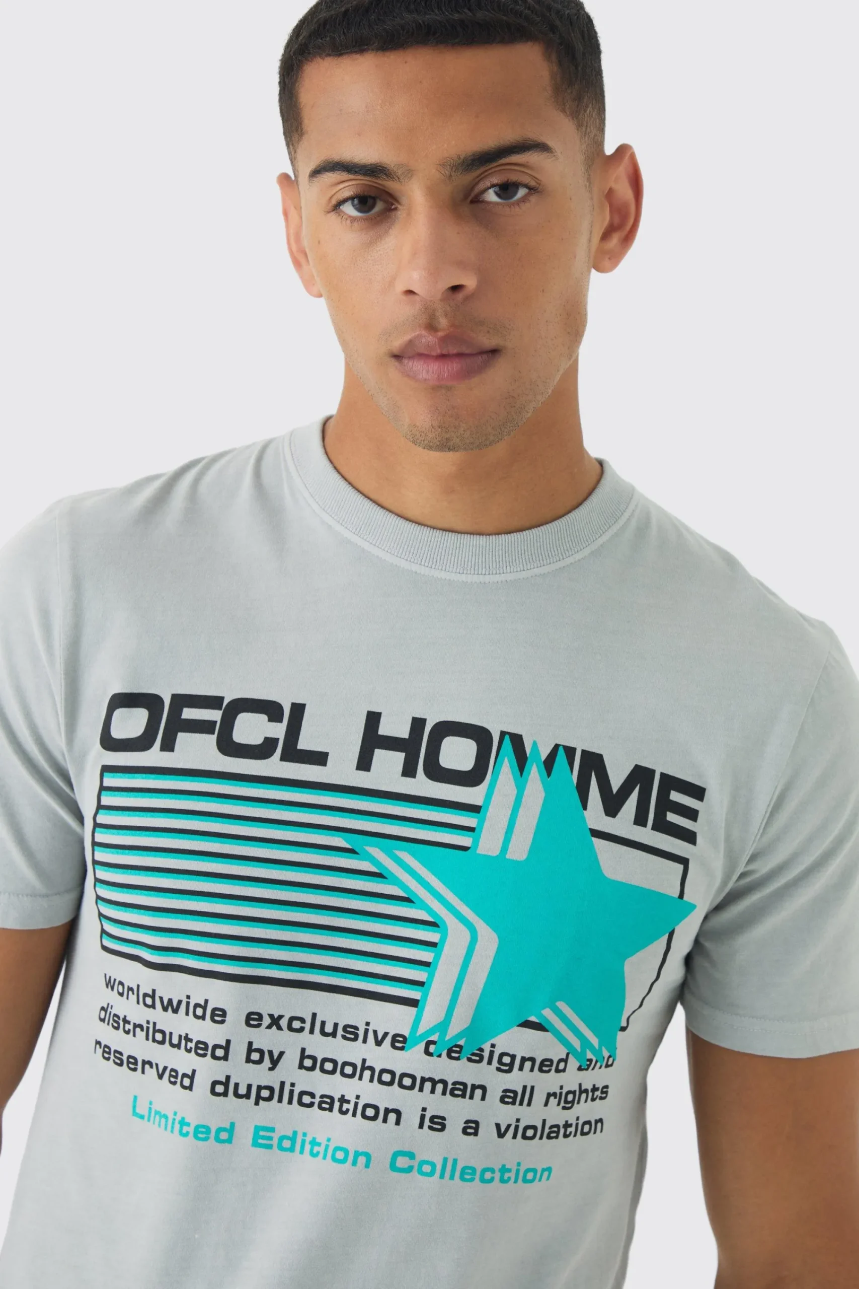 Muscle Fit Ofcl Star Print T-Shirt | UK^boohooMAN Outlet