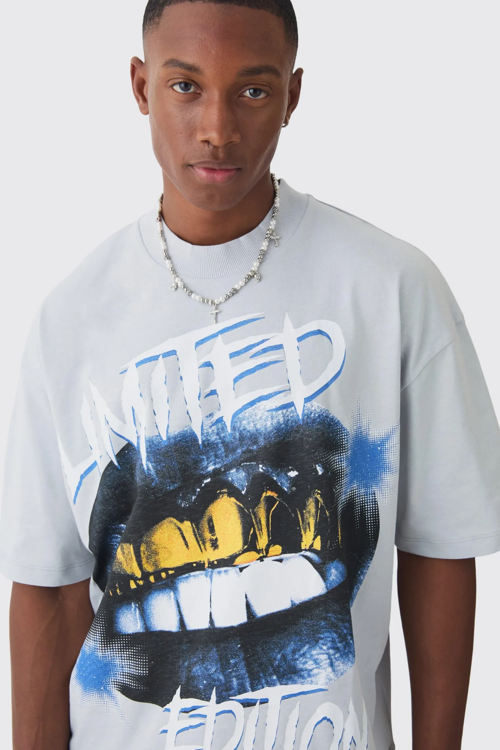 Oversized Boxy Extended Neck Graphic Faux Layer T-shirt | UK^boohooMAN Outlet