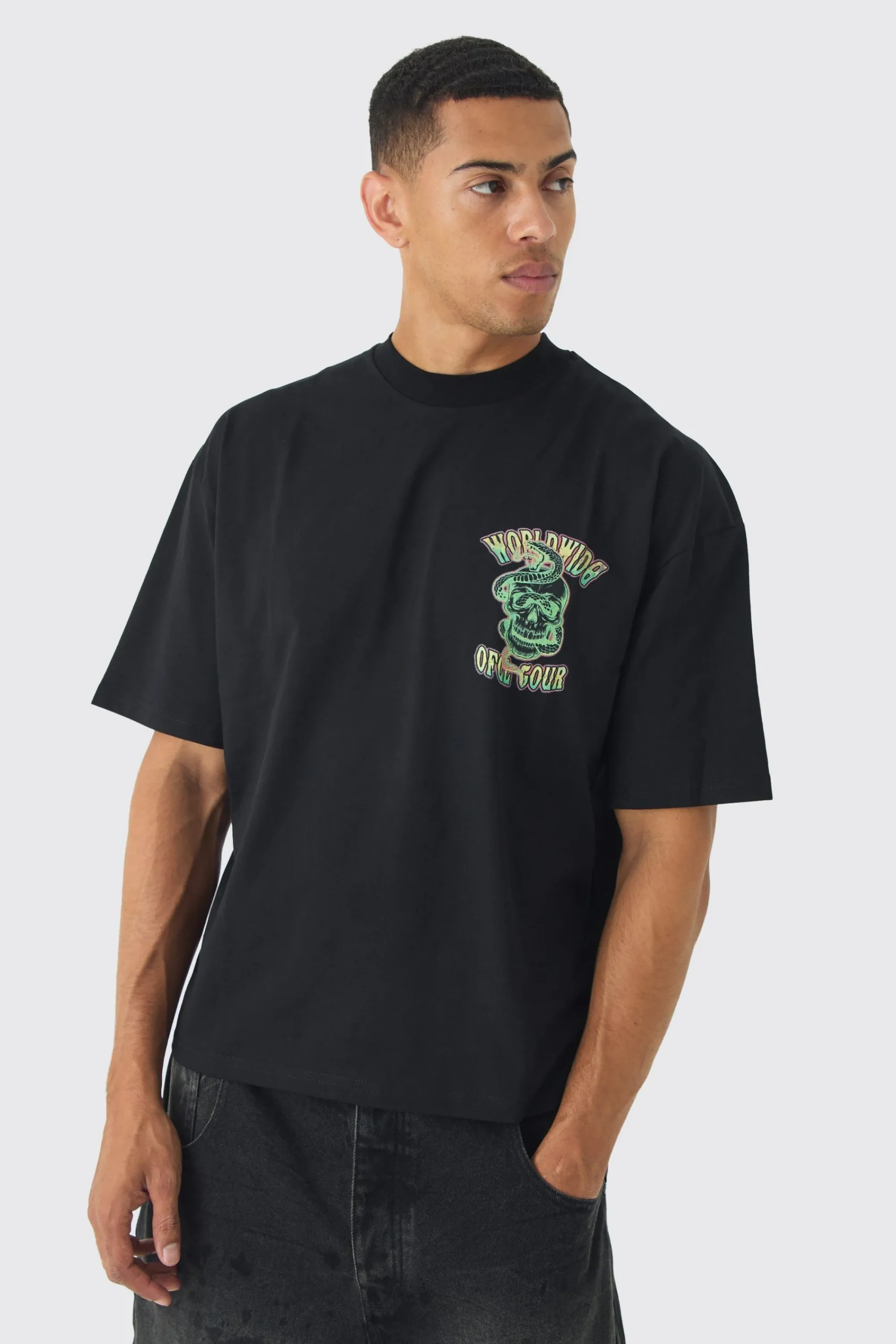 Oversized Boxy Extended Neck Extreme Offcl Tour T-shirt | UK^boohooMAN Outlet