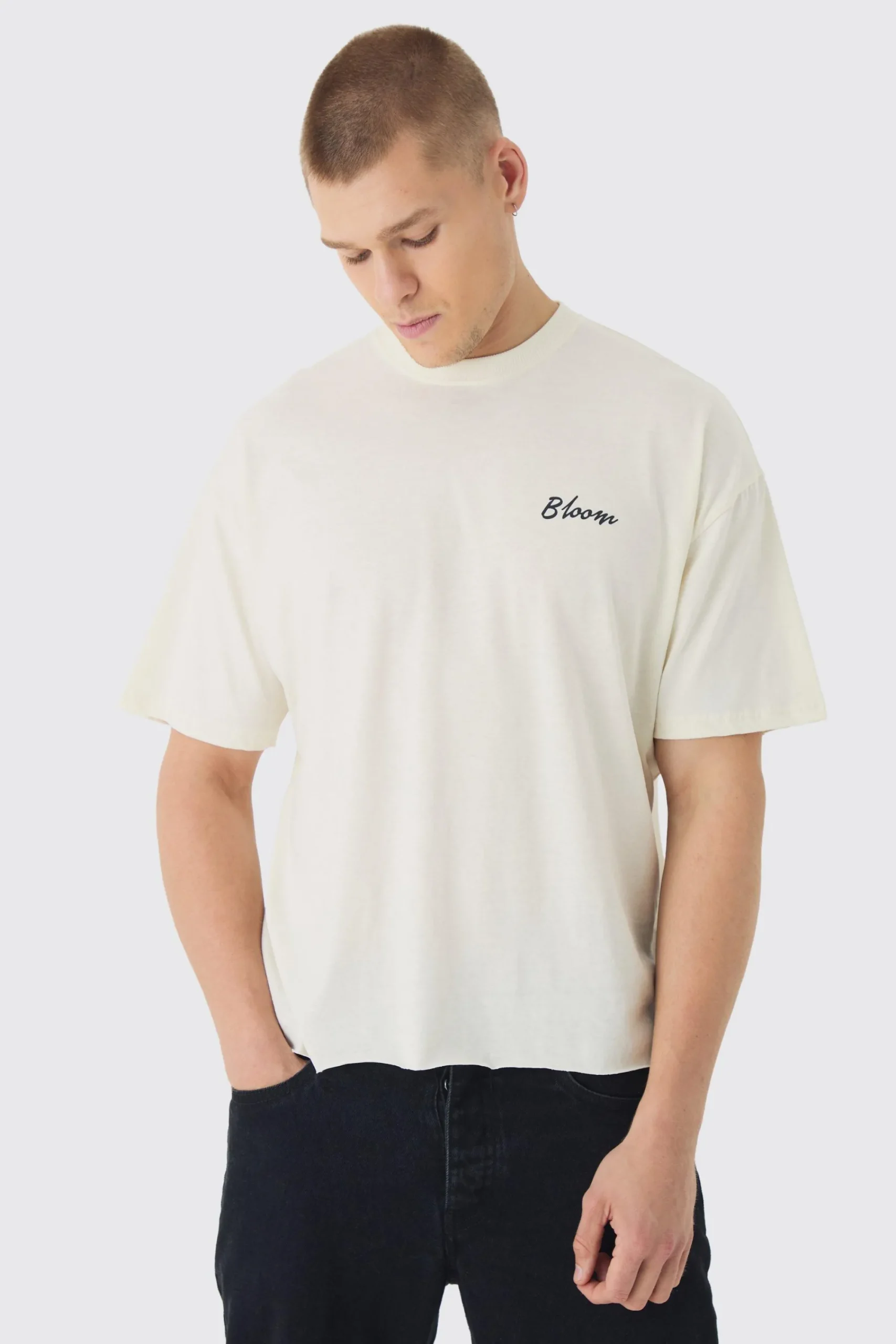 Oversized Boxy Floral Line Drawing Print T-Shirt | UK^boohooMAN Sale