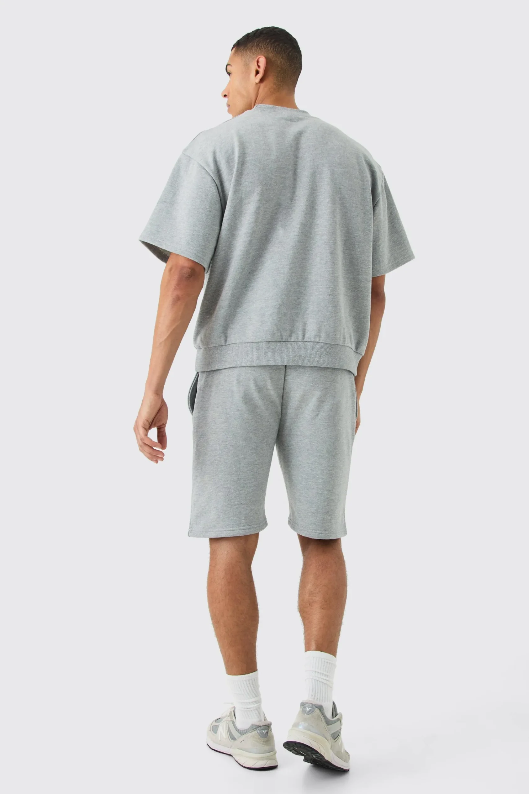 boohooMAN Oversized Boxy Heavyweight Short Sleeve Sweatshirt | UK| Hoodies & Sweatshirts