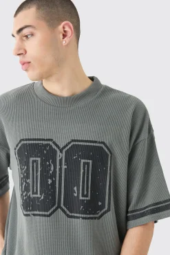 Oversized Boxy Heavyweight Waffle Varsity T-shirt | UK^boohooMAN New