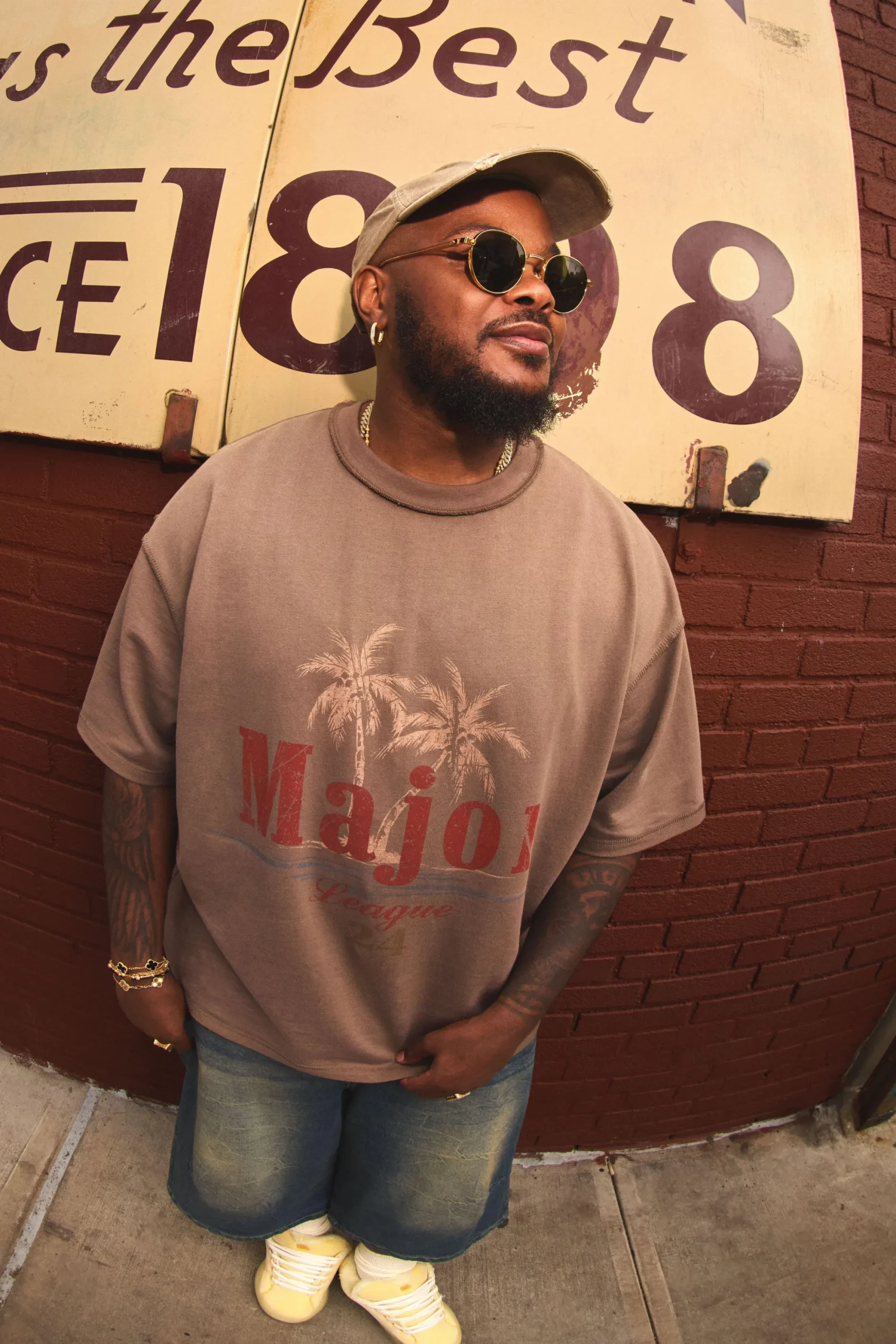 boohooMAN Oversized Boxy Loopback Short Sleeve Exposed Seam Sweatshirt | UK| Hoodies & Sweatshirts