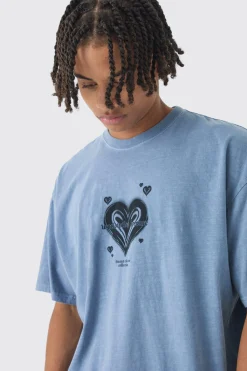 Oversized Boxy Washed Heart Print T-Shirt | UK^boohooMAN Outlet