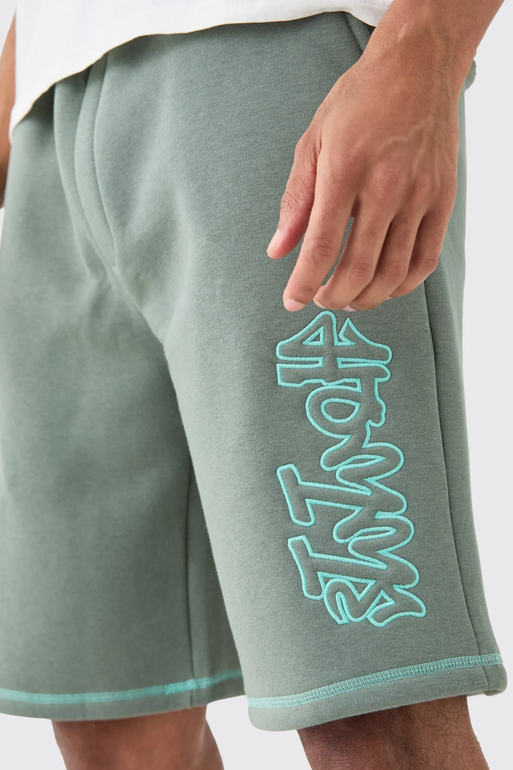 boohooMAN Oversized Contrast Stitch Applique Shorts | UK| Shorts