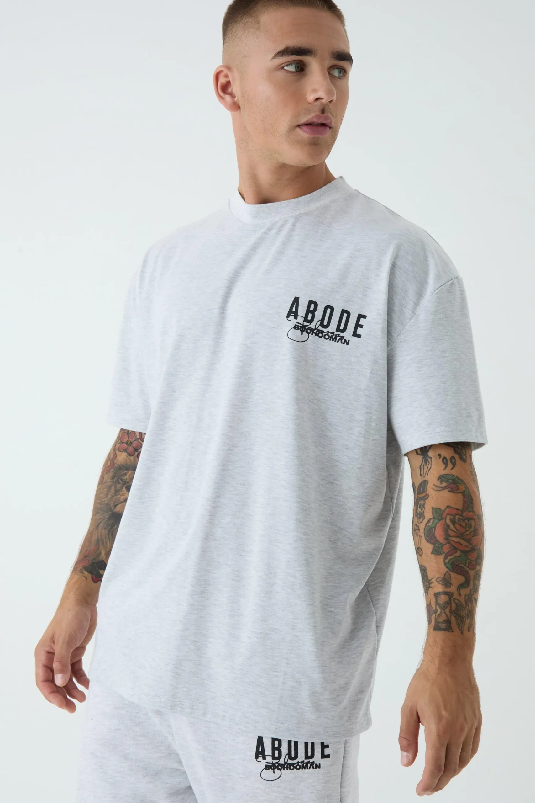 Oversized Extended Neck ABODE T-shirt | UK^boohooMAN Online