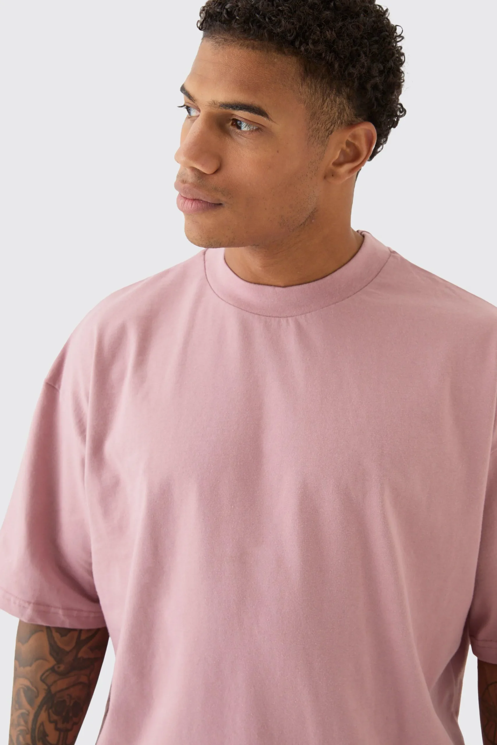 Oversized Extended Neck Boxy Heavyweight T-shirt | UK^boohooMAN Online