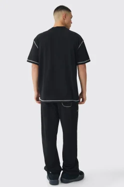 Oversized Extended Neck Contrast Stitch Graphic T-Shirt | UK^boohooMAN New