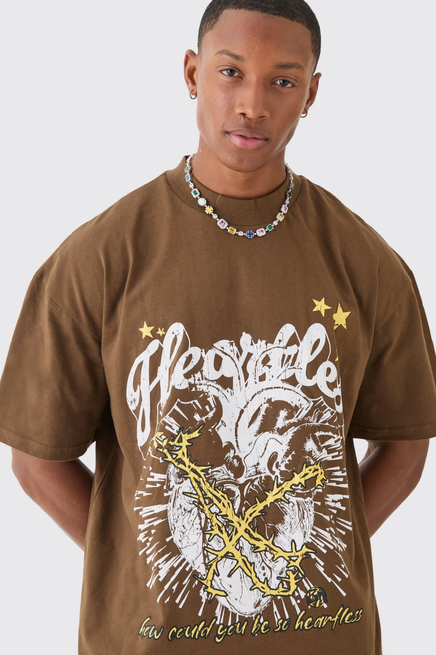 Oversized Extended Neck Graphic Heavy T-shirt | UK^boohooMAN Online