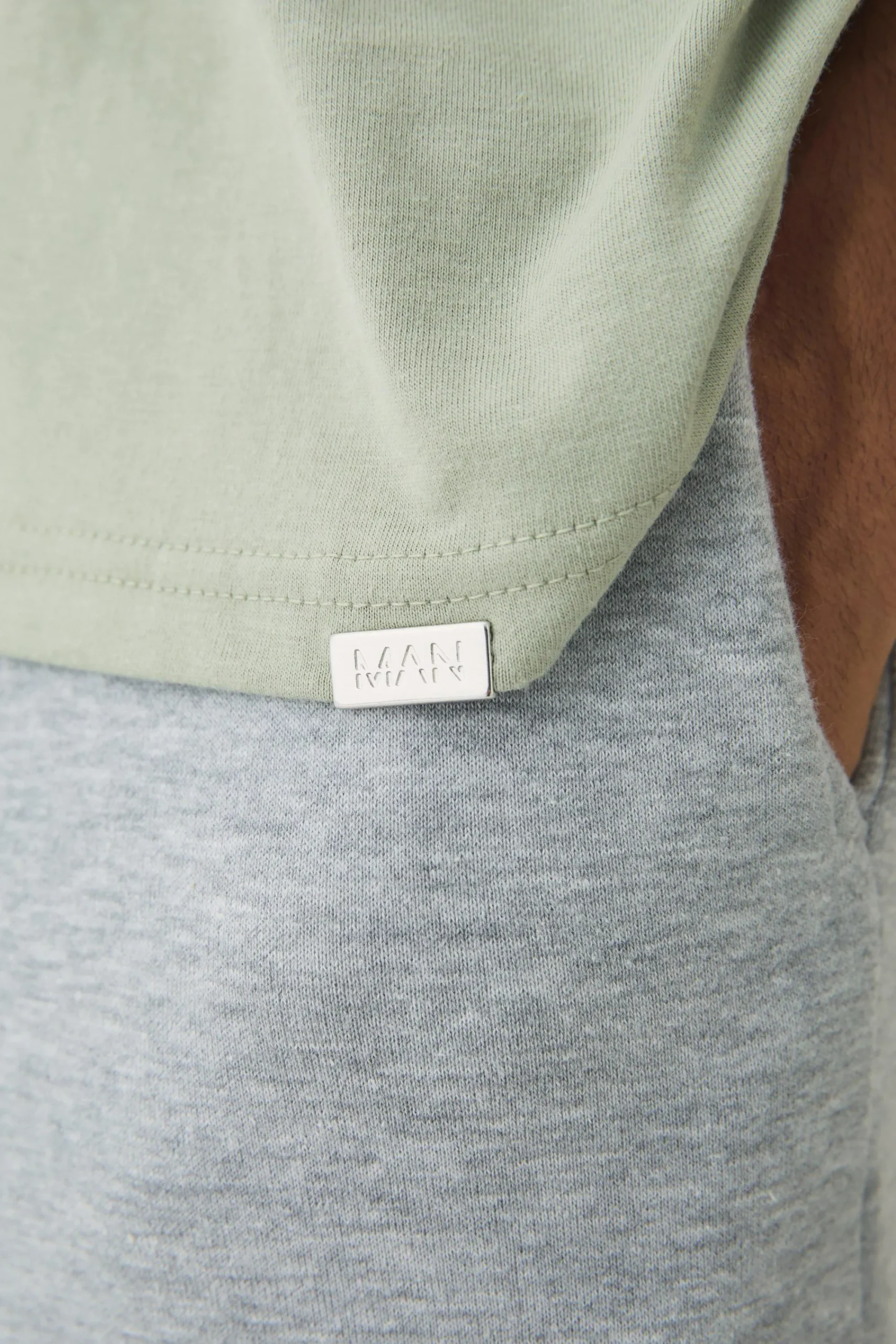 Oversized Extended Neck Heavyweight T-shirt | UK^boohooMAN New