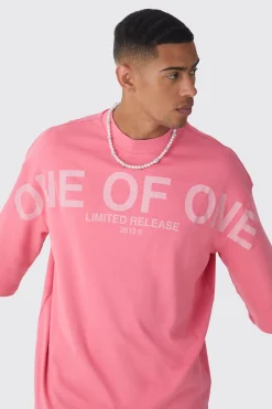 Oversized Extended Neck Interlock Graphic T-shirt | UK^boohooMAN Clearance