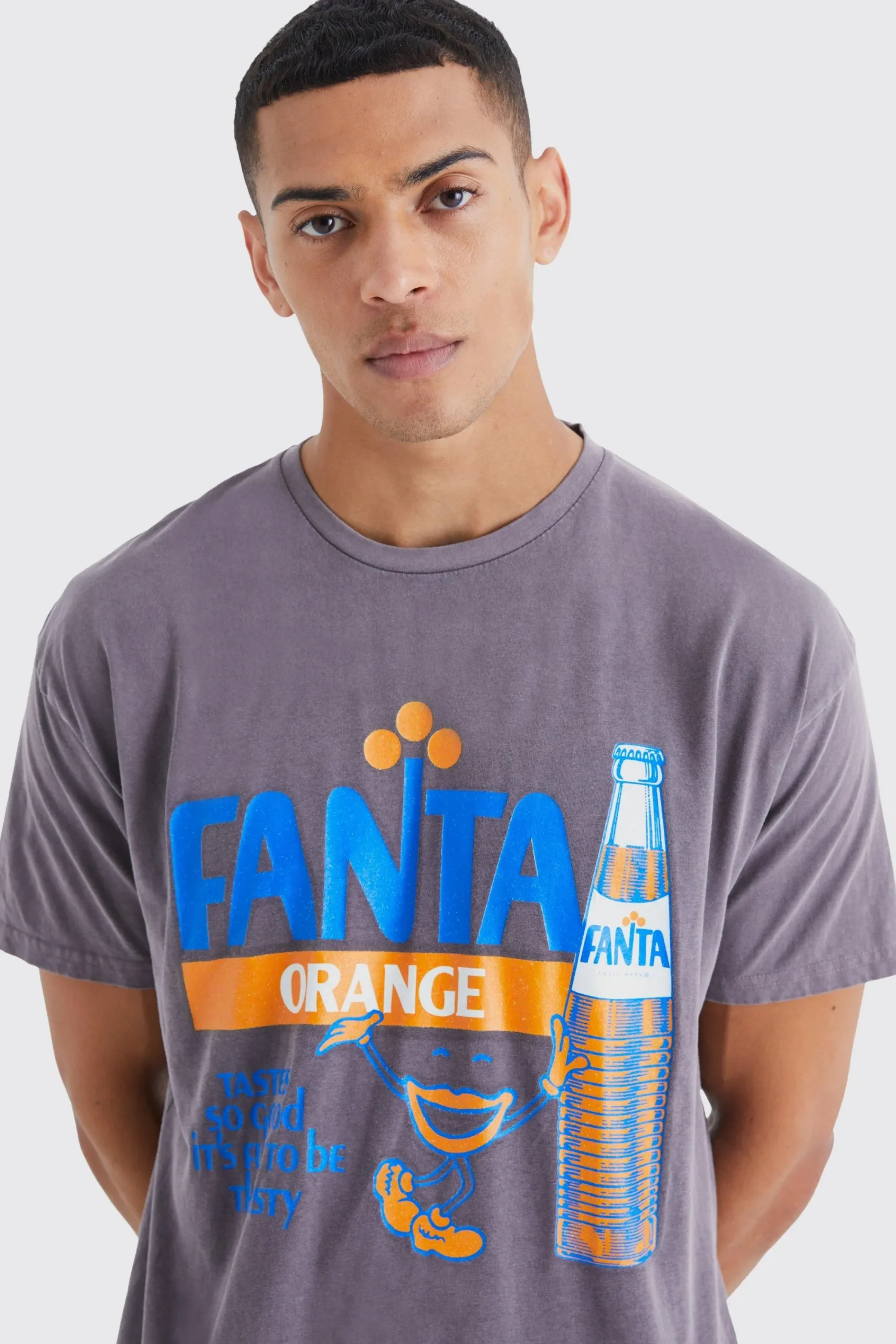 Oversized Fanta Orange Wash License T-shirt | UK^boohooMAN New