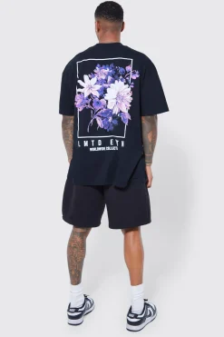 Oversized Floral Back Graphic T-shirt | UK^boohooMAN Online