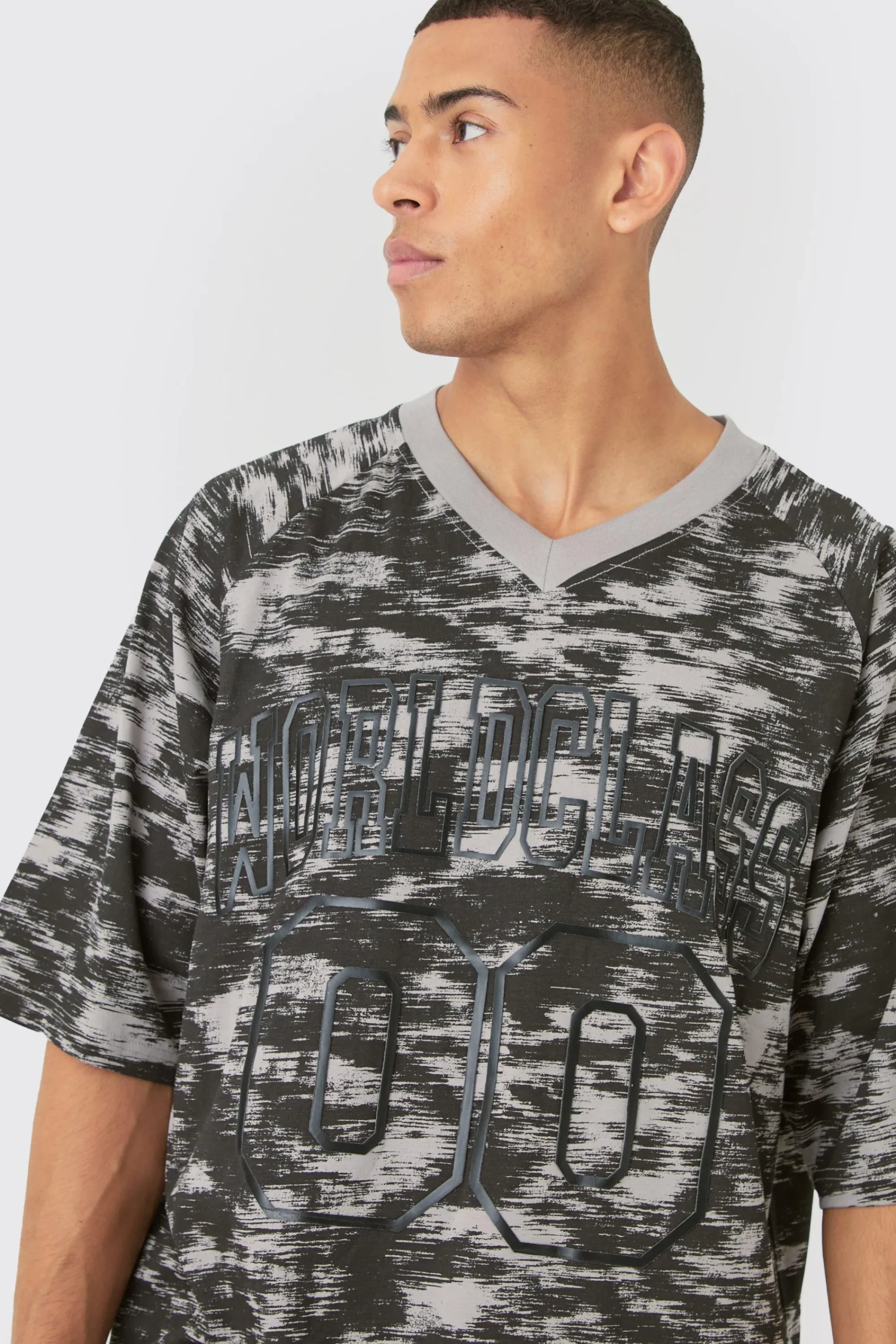 Oversized Football World Class Abstract Concrete T-shirt | UK^boohooMAN Outlet