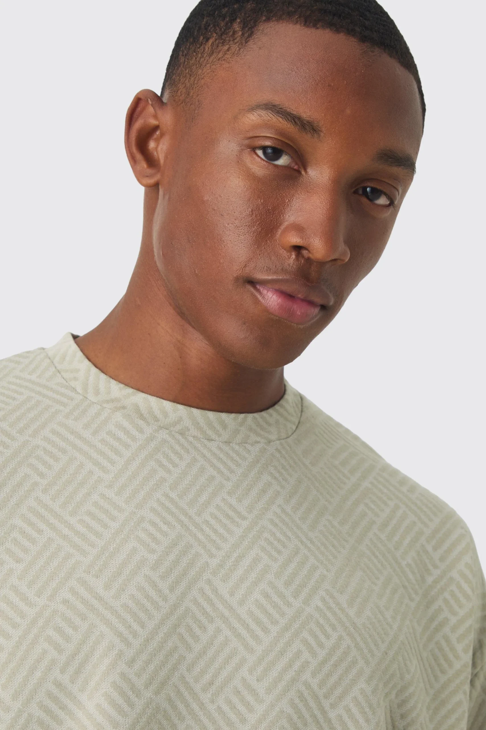 boohooMAN Oversized Geo Jacquard T-shirt & Short Set | UK| Sets & Co-Ords|Tracksuits