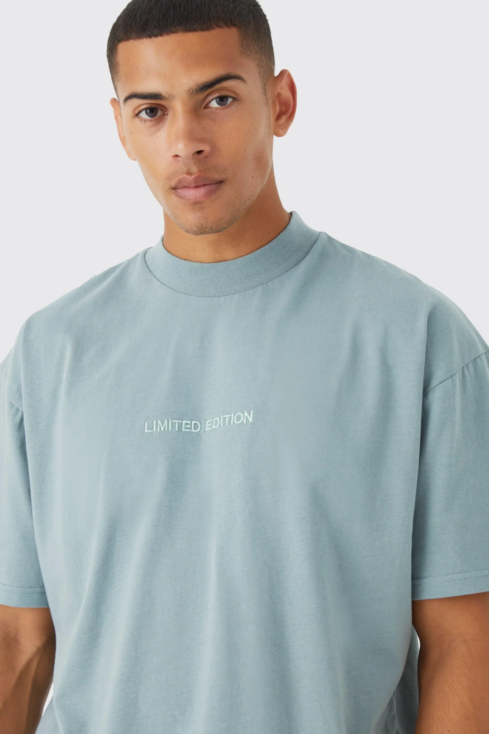 Oversized Heavyweight Extended Neck T-shirt | UK^boohooMAN Outlet