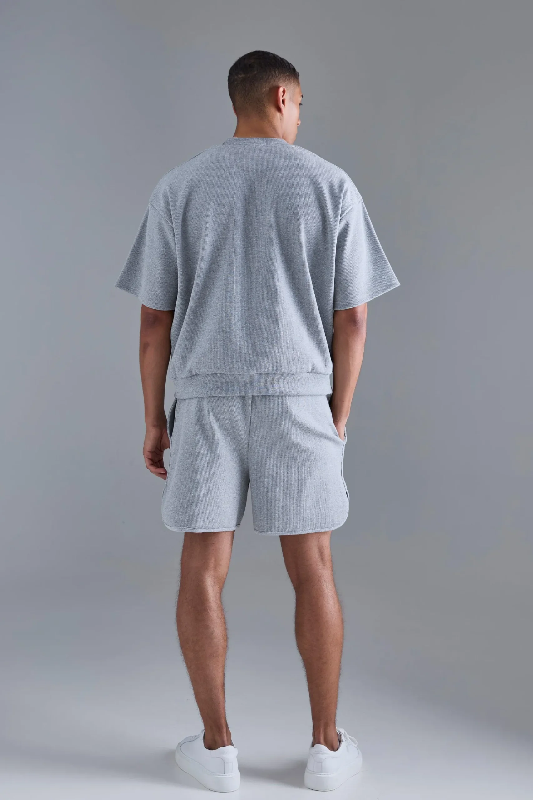 boohooMAN Oversized Heavyweight Ribbed Short Sleeve Sweatshirt | UK| Hoodies & Sweatshirts