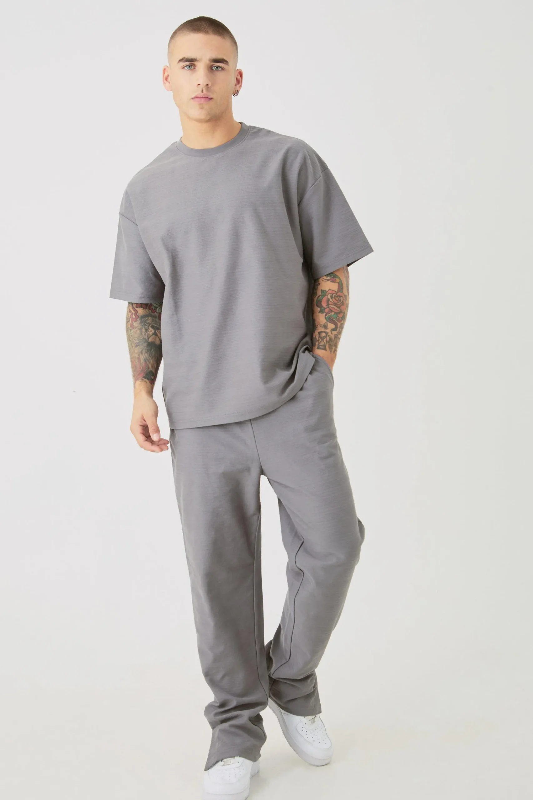 boohooMAN Oversized Jacquard Stripe T-shirt & Jogger Set | UK| Sets & Co-Ords