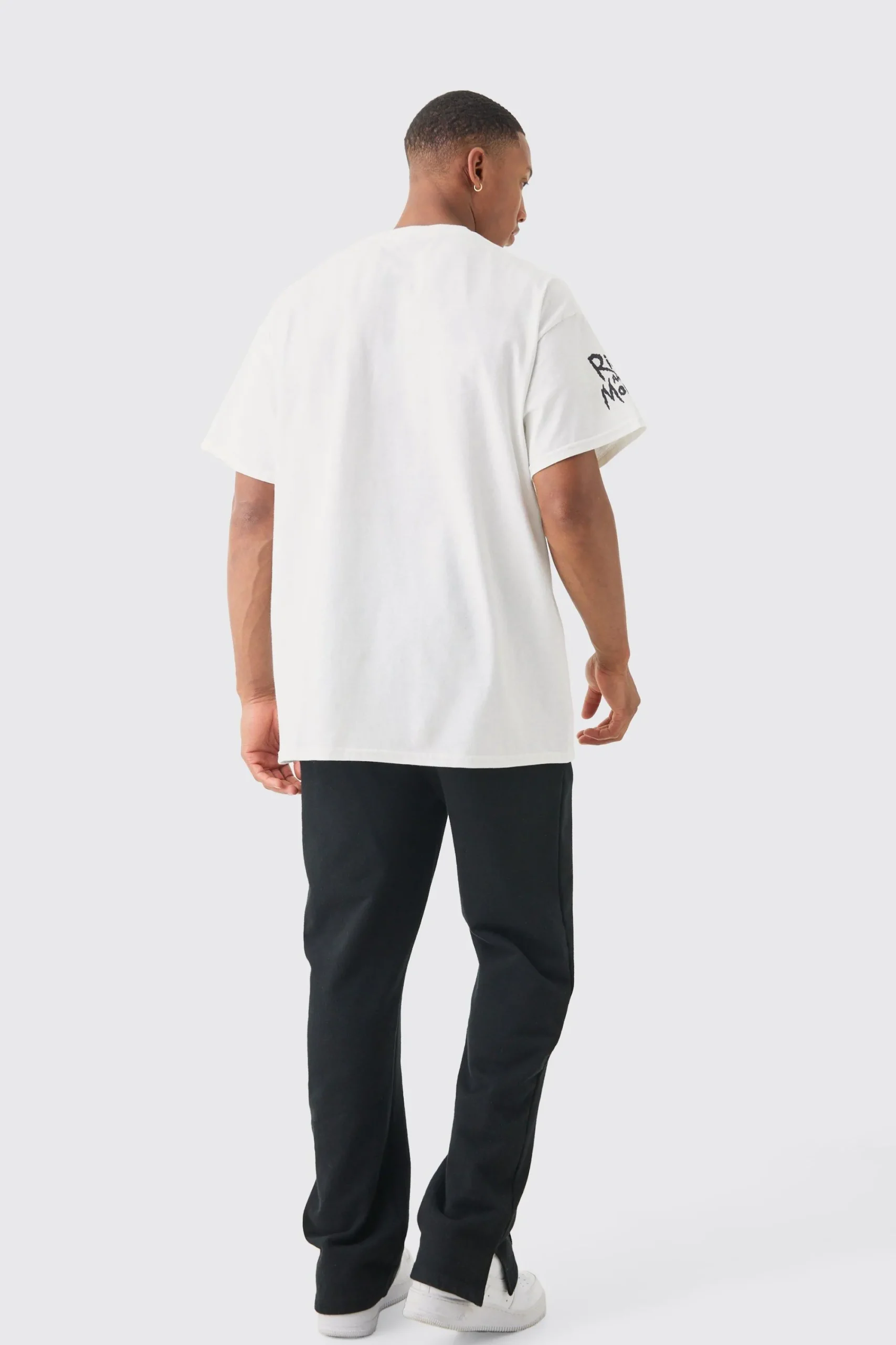 Oversized Rick And Morty Cartoon License T-shirt | UK^boohooMAN New