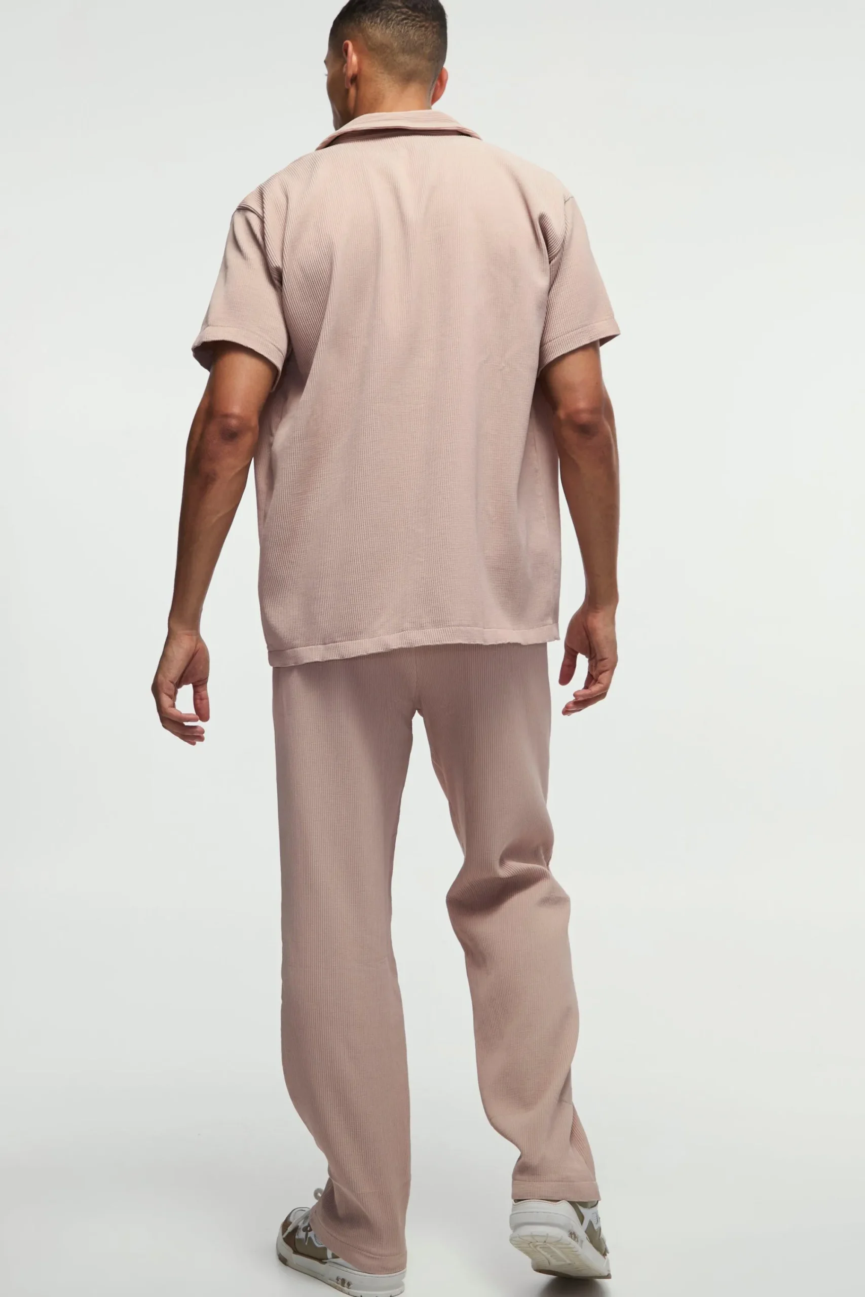 boohooMAN Oversized Short Sleeve Pleated Shirt & Straight Trouser Set | UK| Sets & Co-Ords|Tracksuits