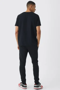 Oversized Skull Embroidered T-shirt | UK^boohooMAN Best