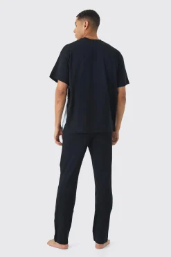 boohooMAN Oversized Spray Graffiti Lounge Set | UK| Loungewear|Trousers