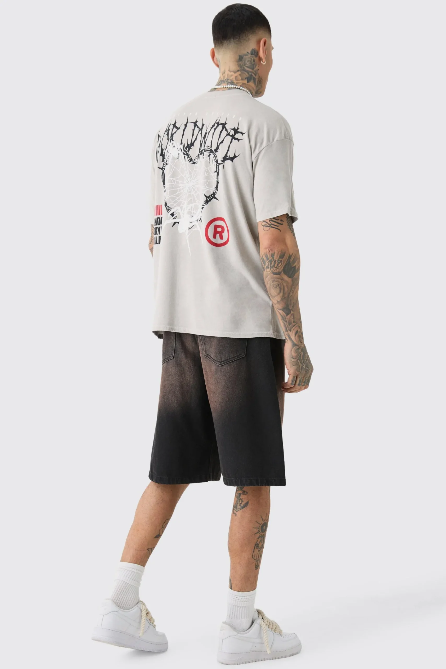 Oversized Washed Heart Web Back Print T-shirt | UK^boohooMAN New