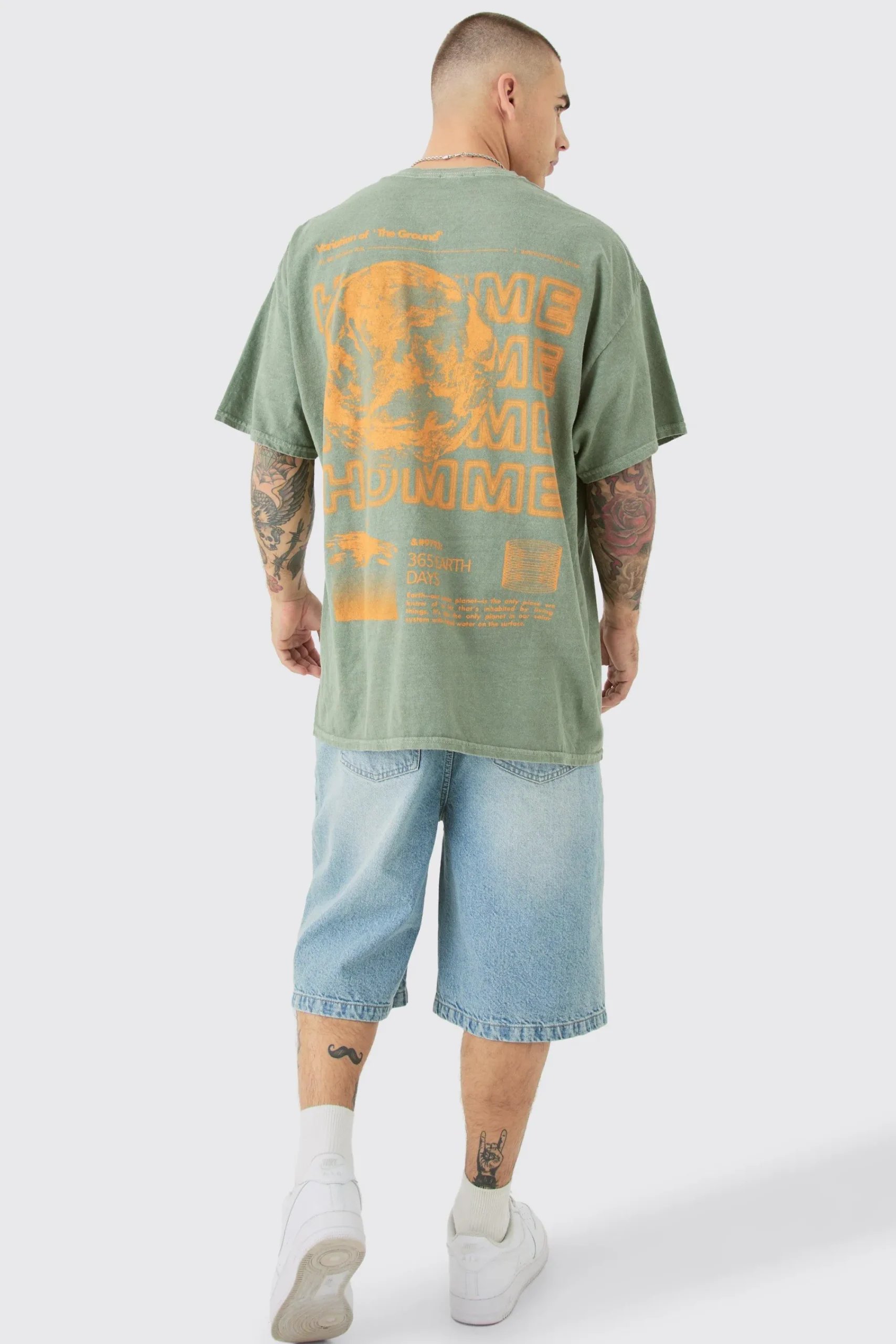 Oversized Washed Moon Graphic Back Print T-shirt | UK^boohooMAN Best